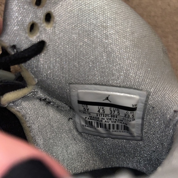 Jordan’s - Picture 5 of 5